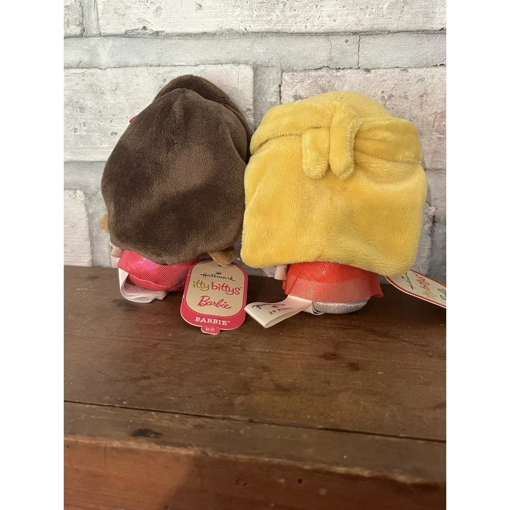 Hallmark Itty Bittys Pair Of Barbies‎ Holiday Barbie Red Dress Pink New wTags - Picture 6 of 7